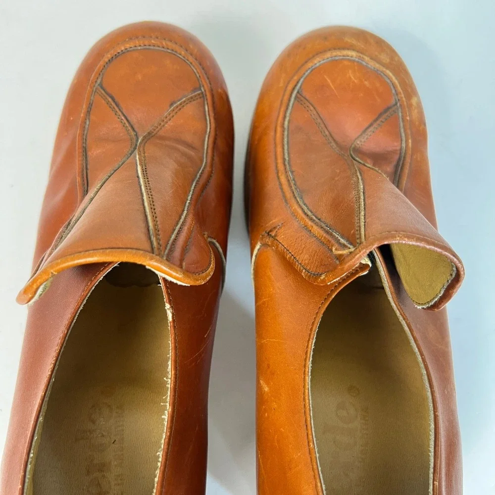 VTG 70s  Hippie Platform Loafers Size 9 Tan Leather Block Heel Argentina Verde